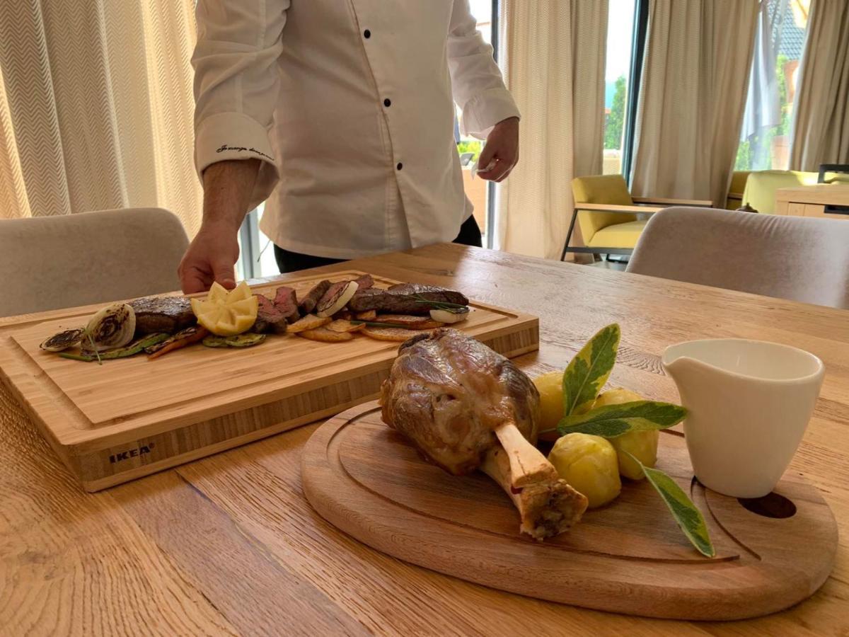 בניה Alpina Luxury Chalets מראה חיצוני תמונה